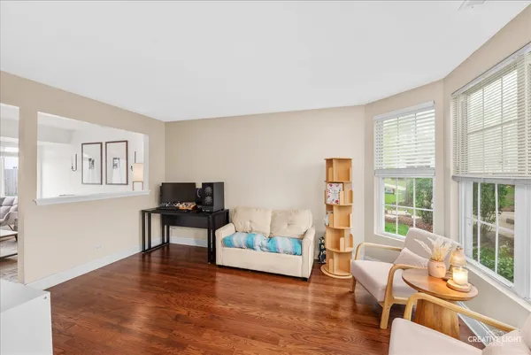 $285,000 | 241 West Washington Street, Oswego, IL 60543