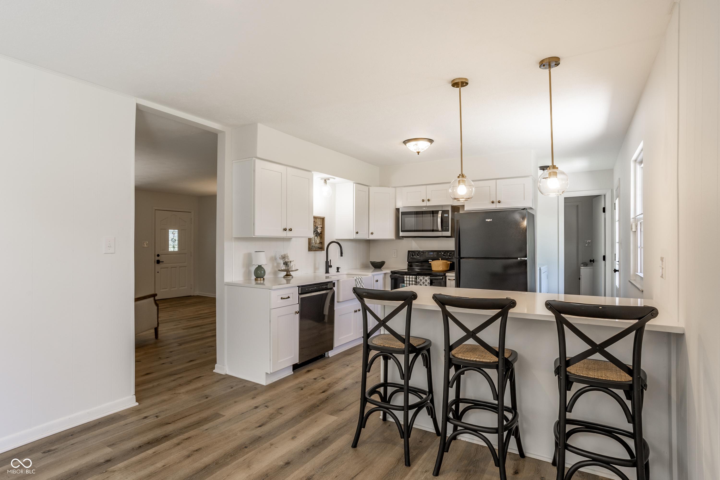 8630 South McGregor Road Indianapolis, IN 46259 - Photo 11 of 29