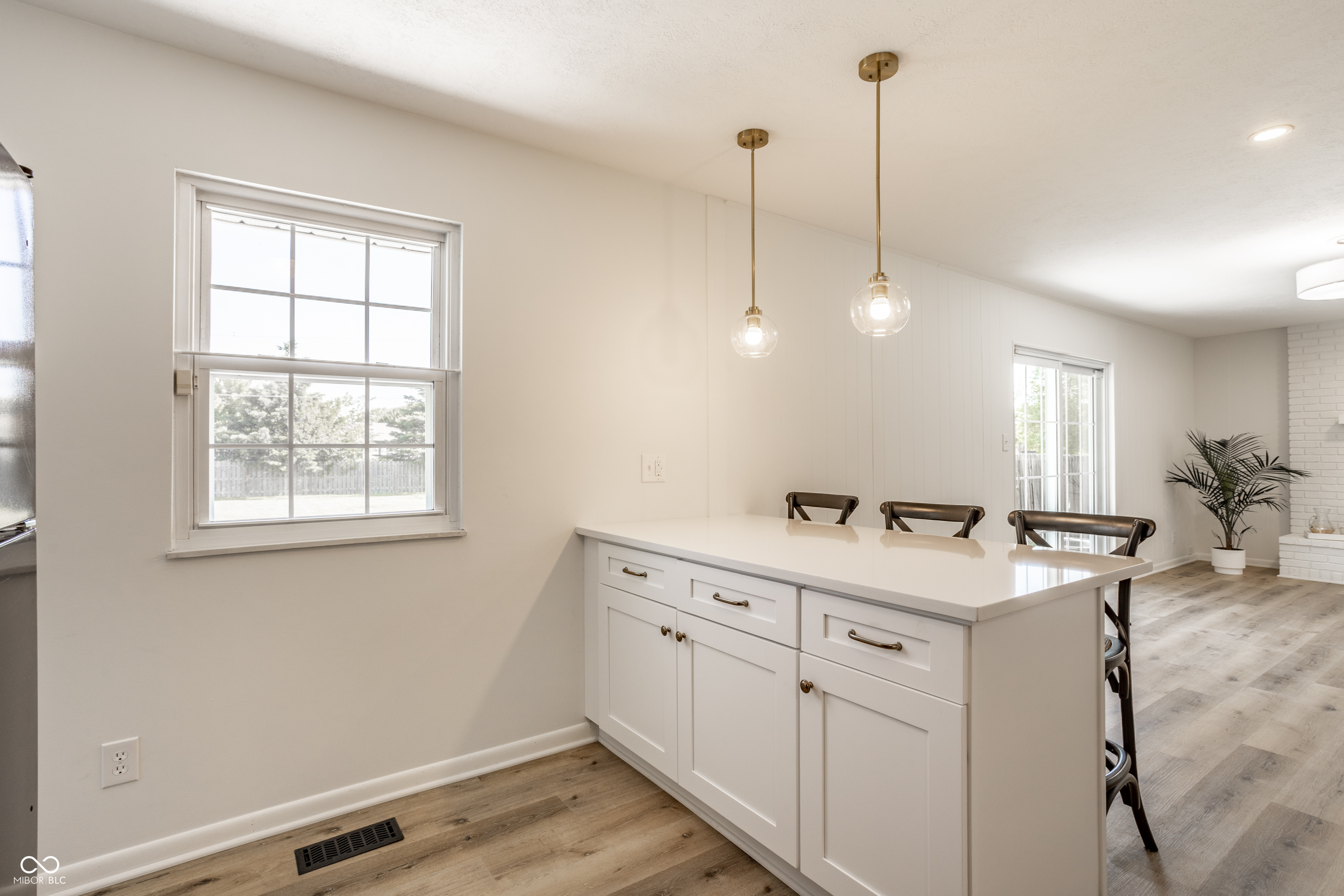 8630 South McGregor Road Indianapolis, IN 46259 - Photo 13 of 29