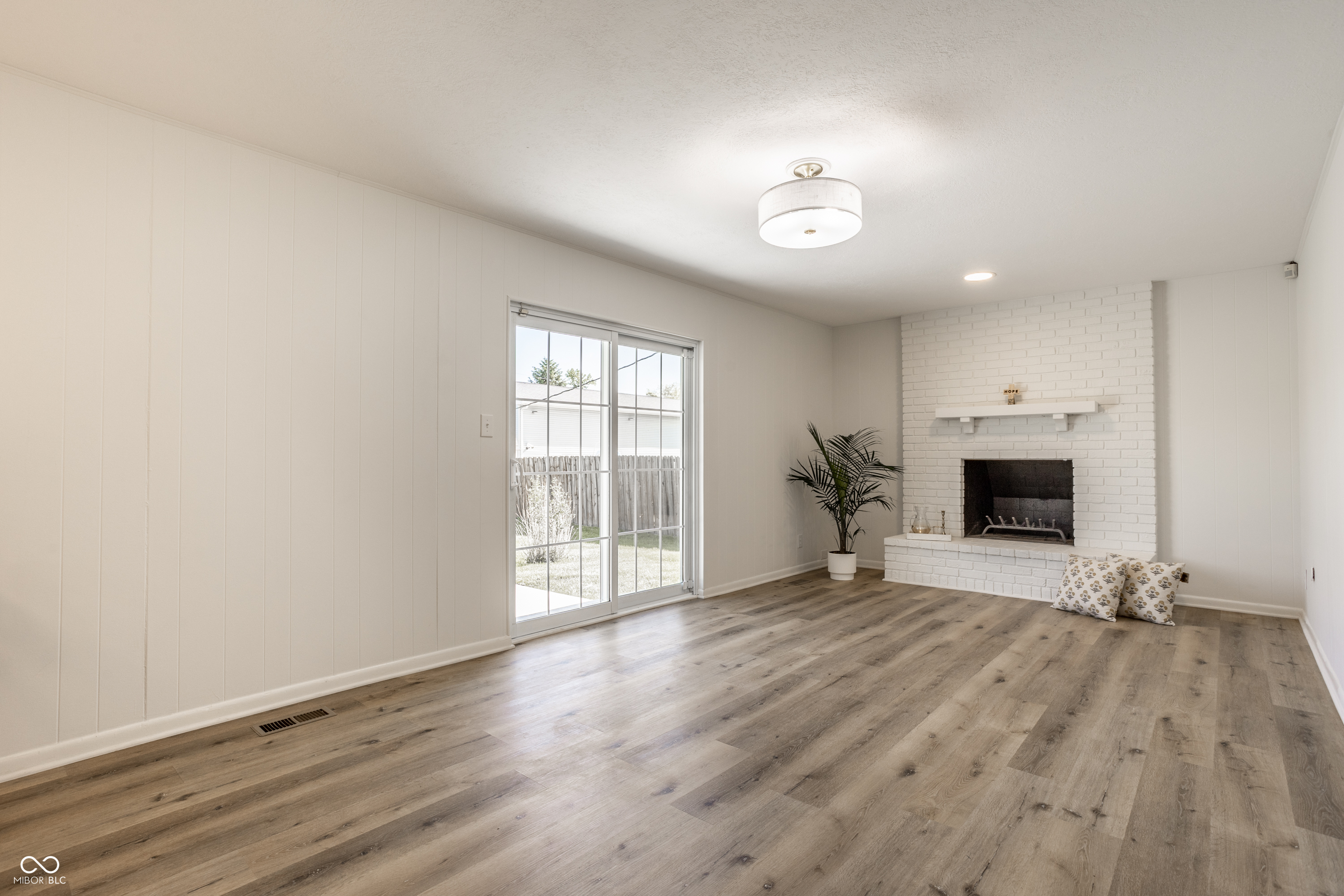 8630 South McGregor Road Indianapolis, IN 46259 - Photo 15 of 29