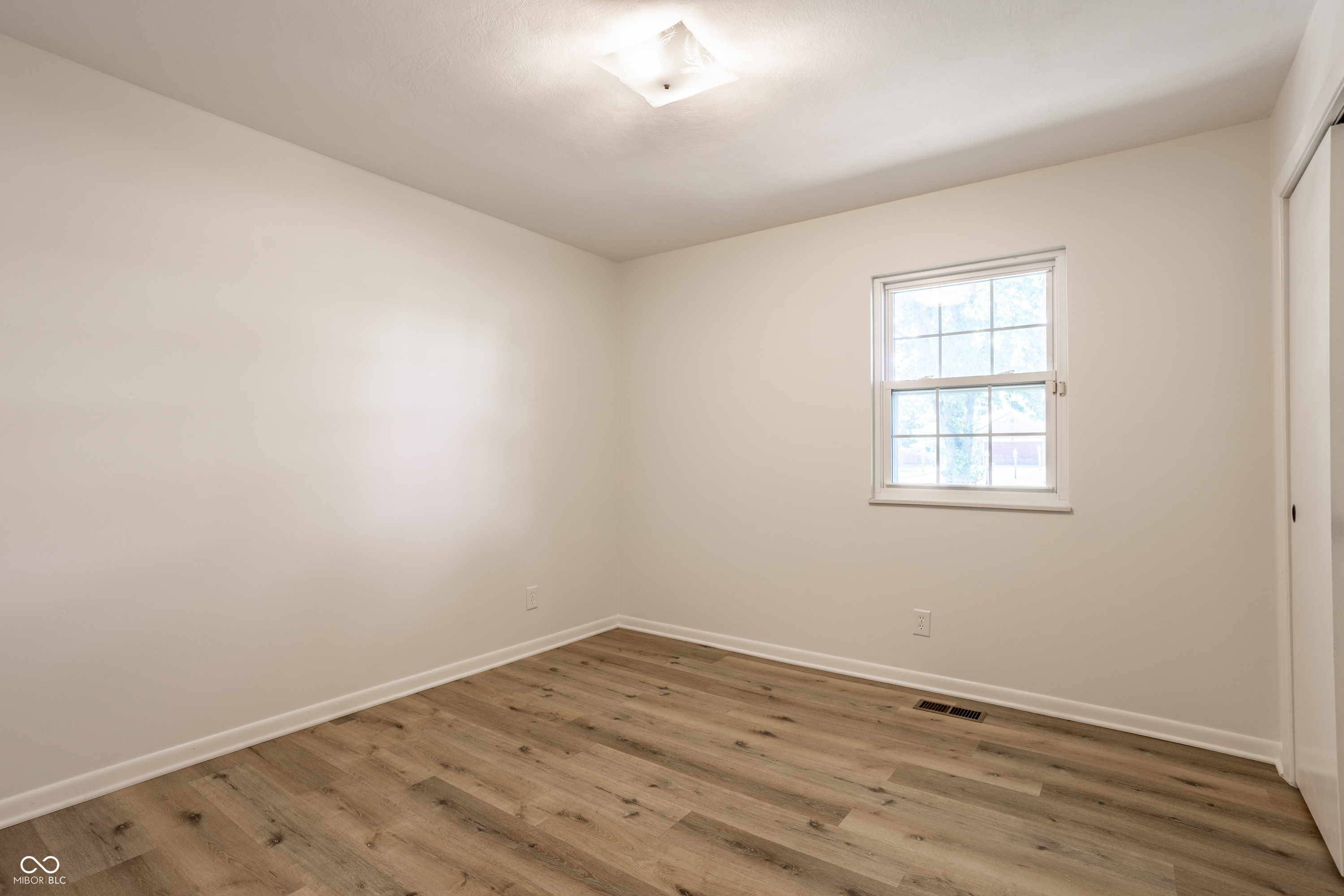 8630 South McGregor Road Indianapolis, IN 46259 - Photo 22 of 29