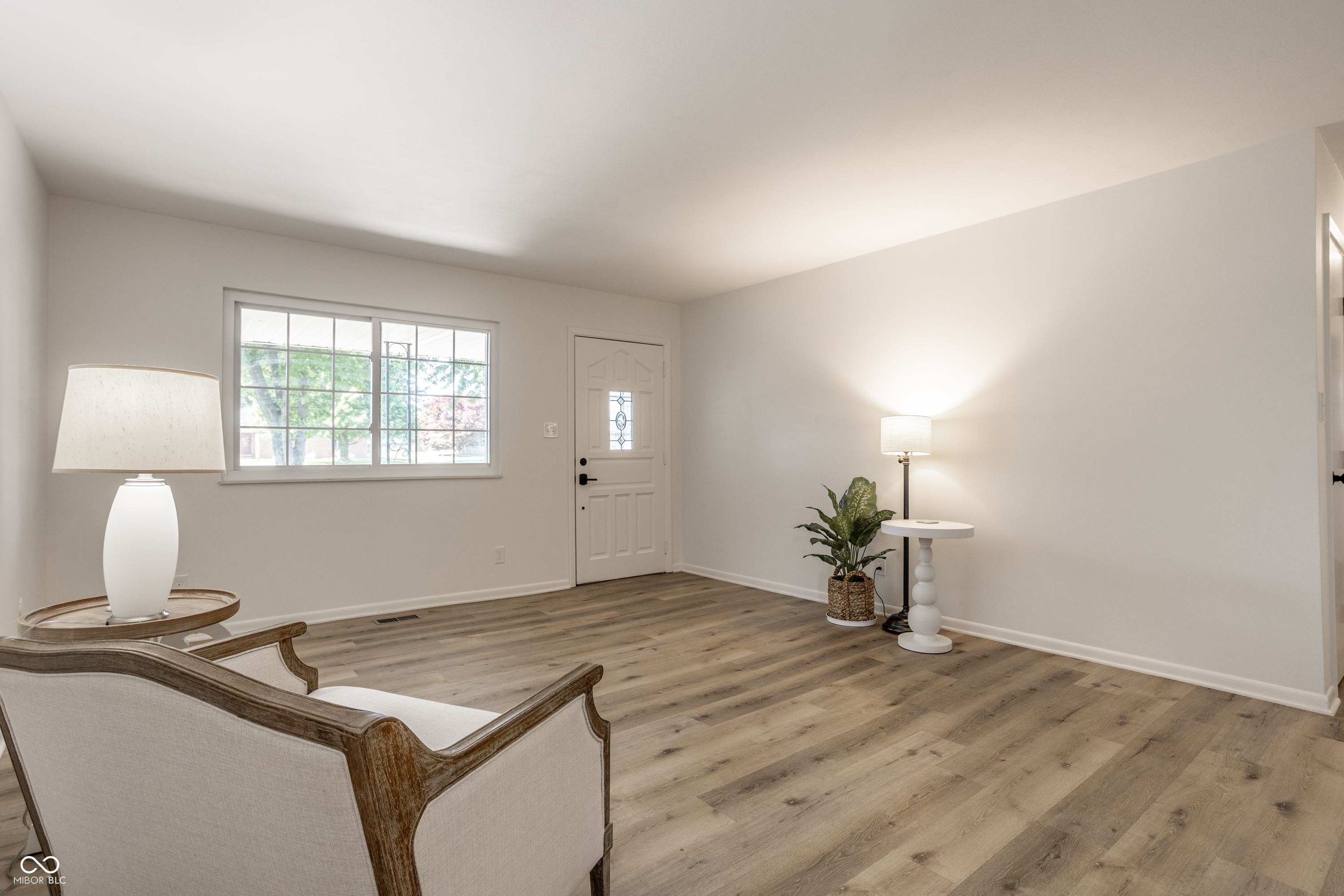 8630 South McGregor Road Indianapolis, IN 46259 - Photo 9 of 29