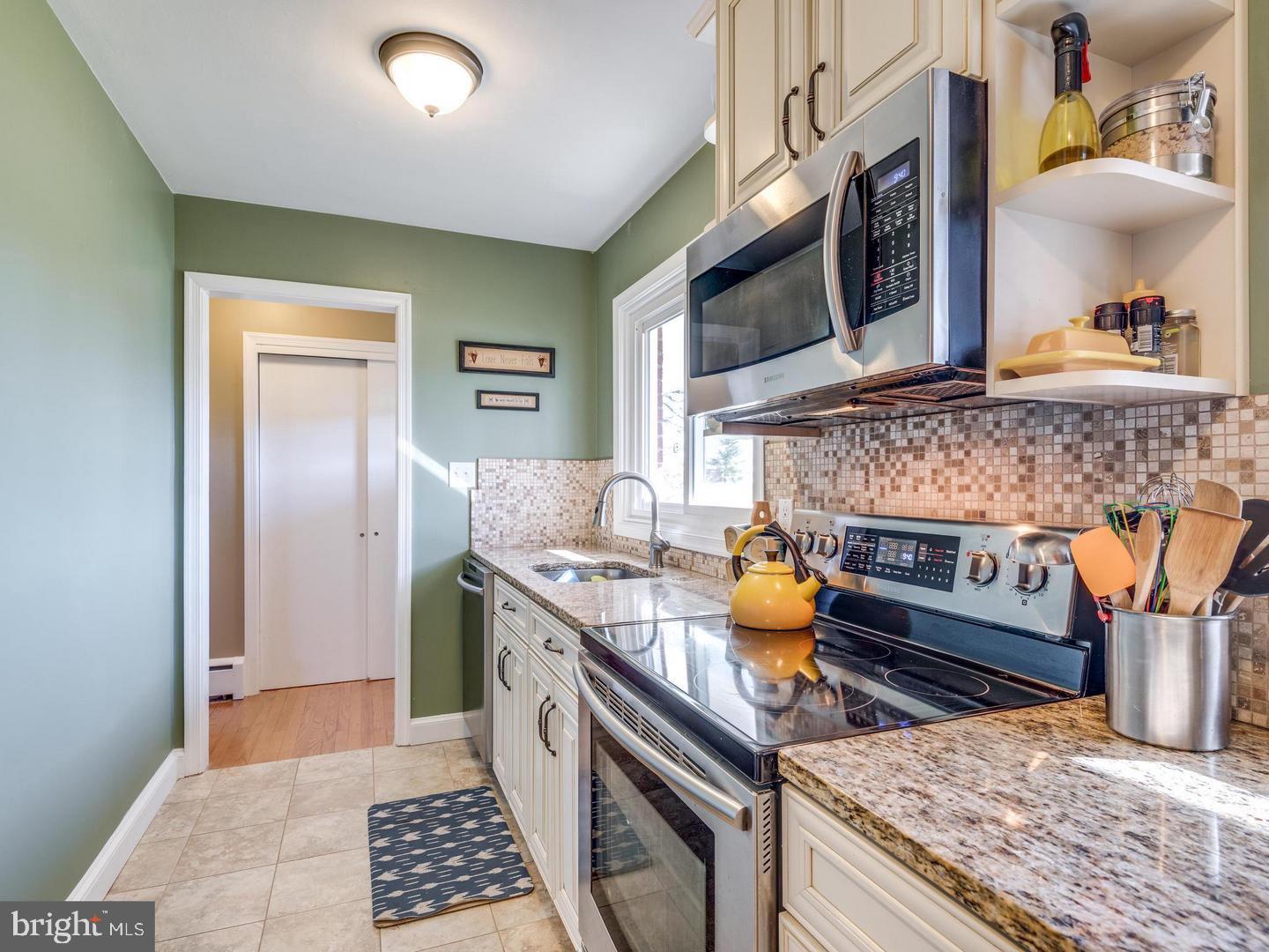 503 Evergreen Mills Road Leesburg, VA 20175 - Photo 4 of 17 Gallery Image 4