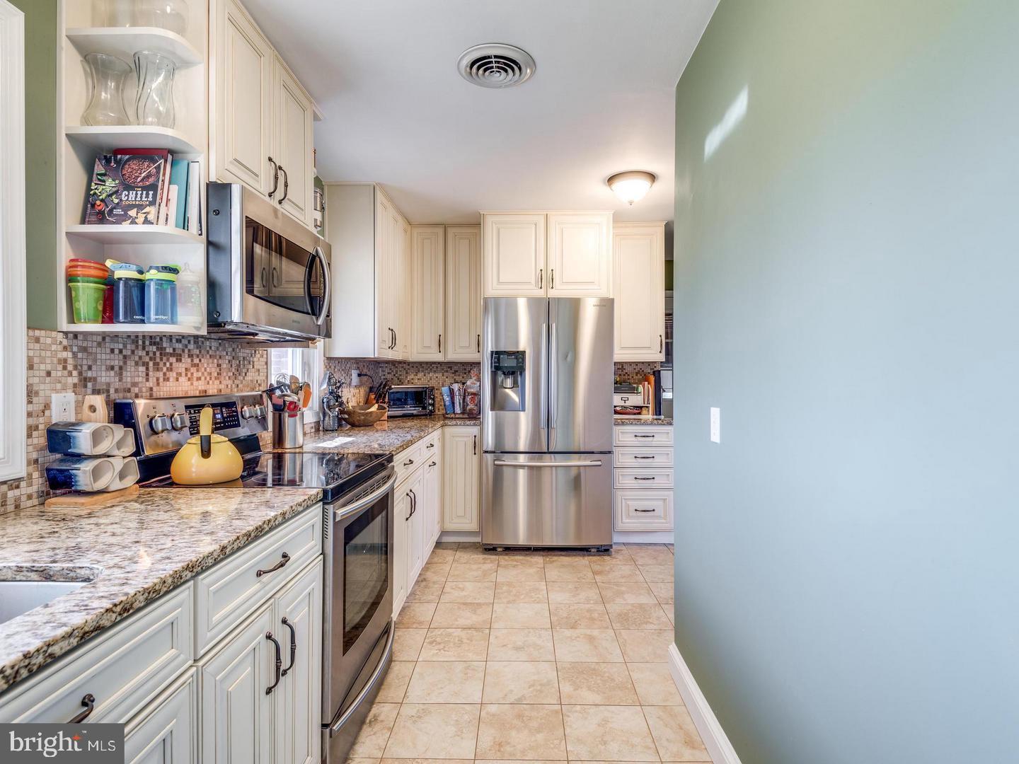 503 Evergreen Mills Road Leesburg, VA 20175 - Photo 6 of 17 Gallery Image 6