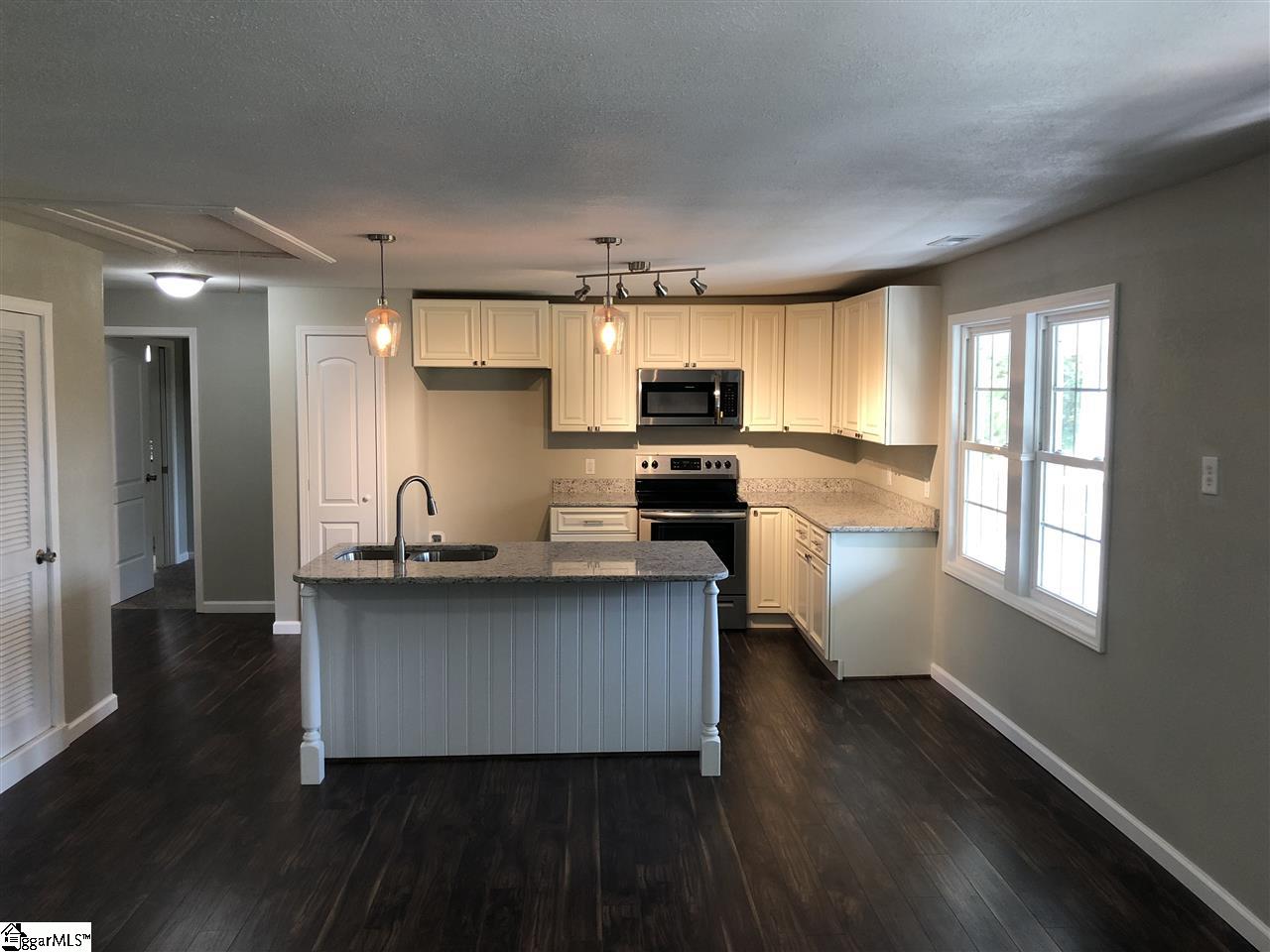 359 Belvue Road Travelers Rest, SC 29690 - Photo 3 of 18