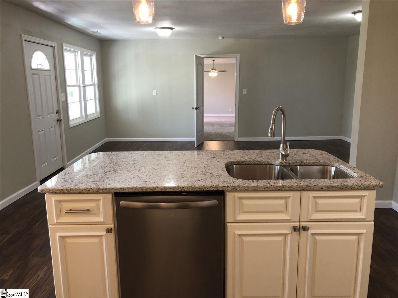 359 Belvue Road Travelers Rest, SC 29690 - Photo 4 of 18