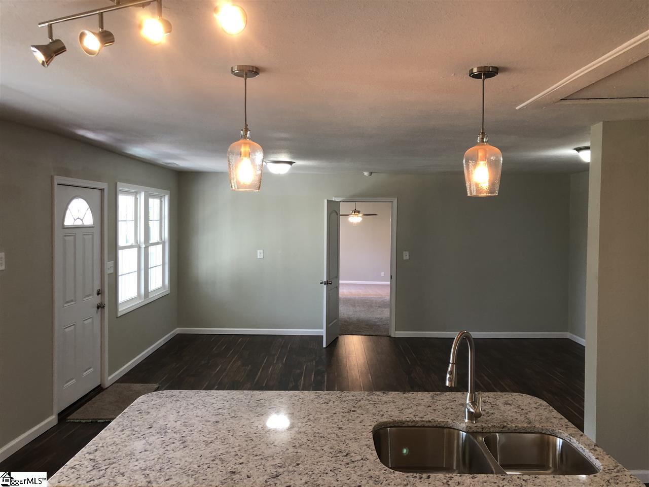 359 Belvue Road Travelers Rest, SC 29690 - Photo 5 of 18