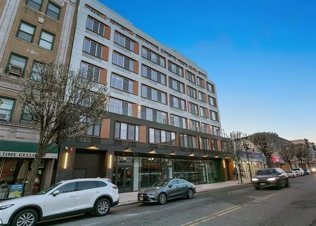 $2,400 | 477 Broadway, Unit 514, Bayonne, NJ 07002