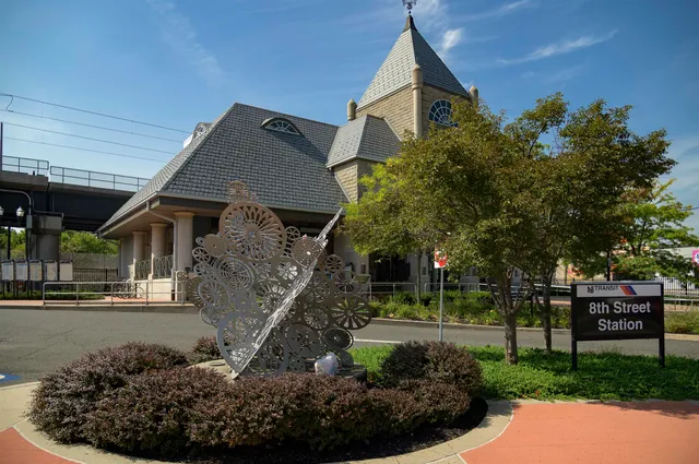 $2,400 | 477 Broadway, Unit 514, Bayonne, NJ 07002