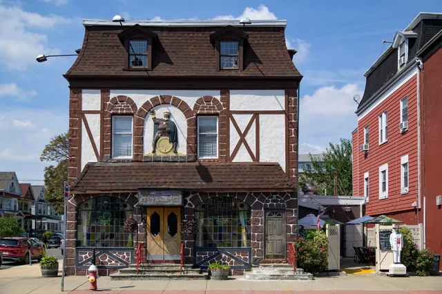 $2,400 | 477 Broadway, Unit 514, Bayonne, NJ 07002