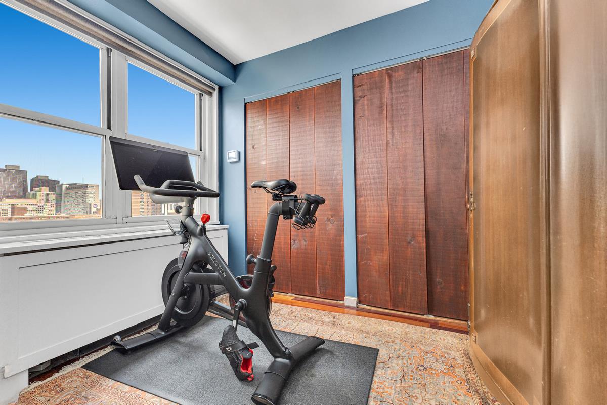 305 East 24th Street, Unit 19FGH Manhattan, NY 10010 - Photo 12 of 25