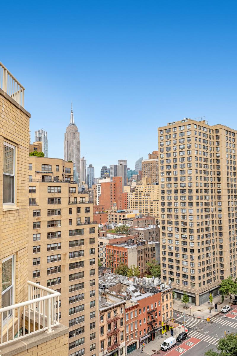 305 East 24th Street, Unit 19FGH Manhattan, NY 10010 - Photo 9 of 25