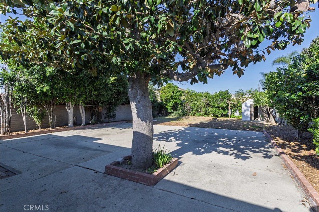 13161 Kelowna Street Pacoima, CA 91331 - Photo 21 of 36