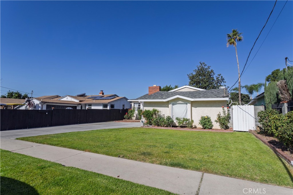 13161 Kelowna Street Pacoima, CA 91331 - Photo 28 of 36