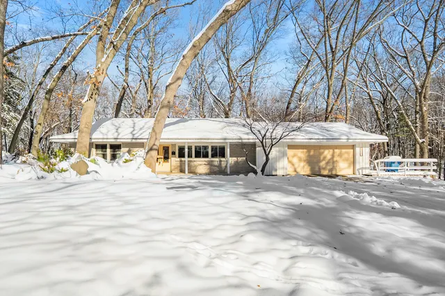 $379,000 | 2702 Mockingbird Drive, Kalamazoo, MI 49008