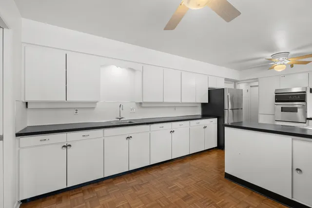 $379,000 | 2702 Mockingbird Drive, Kalamazoo, MI 49008