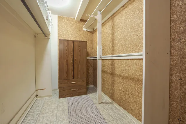 $379,000 | 2702 Mockingbird Drive, Kalamazoo, MI 49008