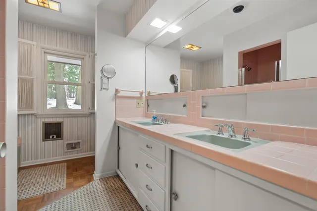 $379,000 | 2702 Mockingbird Drive, Kalamazoo, MI 49008