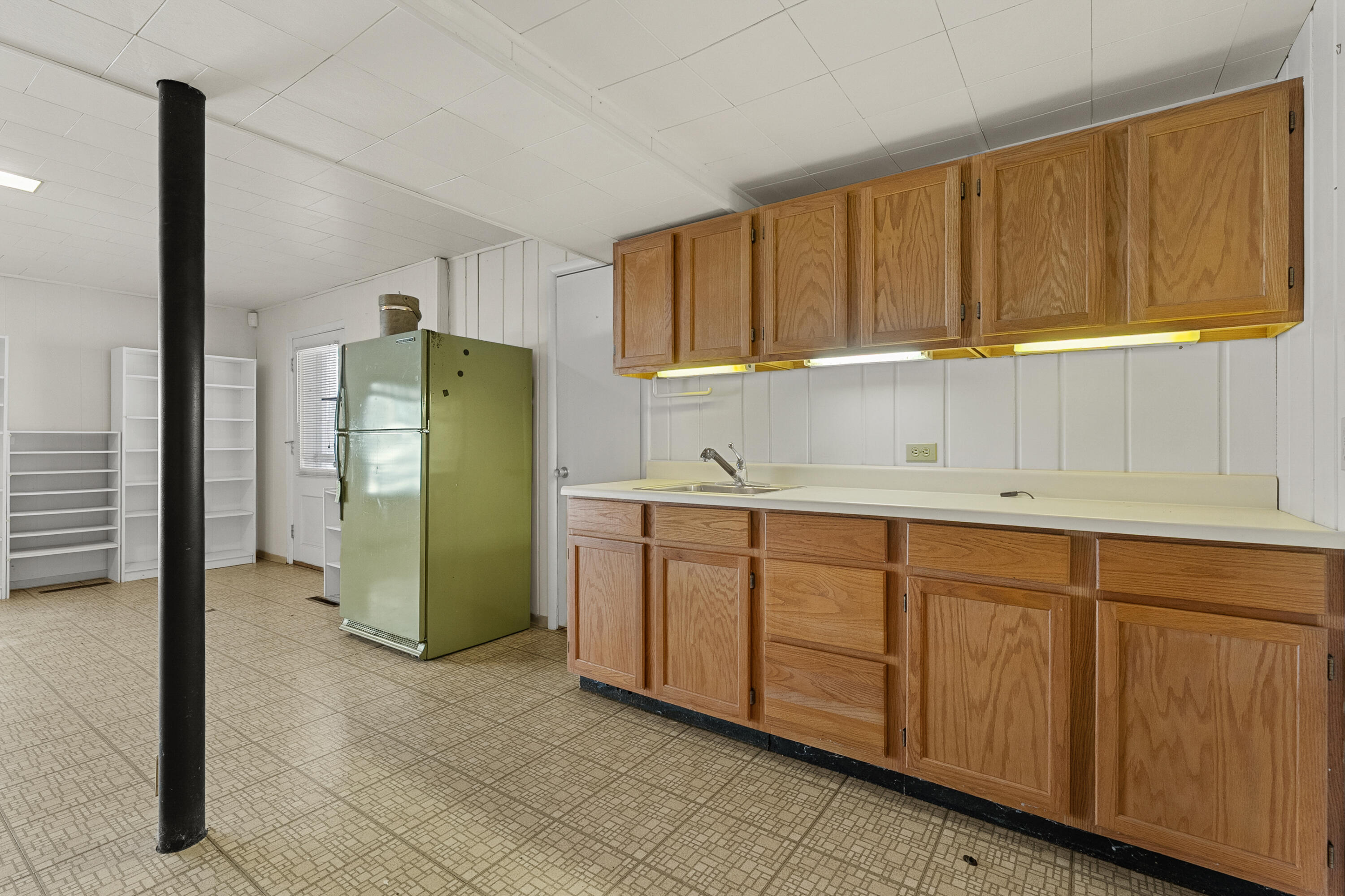 2702 Mockingbird Drive Kalamazoo, MI 49008 - Photo 23 of 36 Mockingbird Ave 2702 Kalamazoo 49008-25