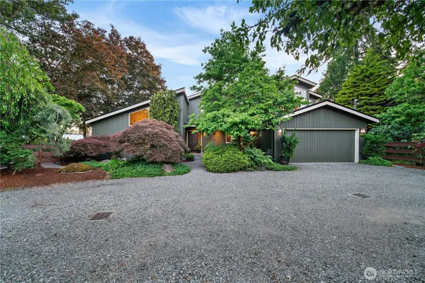 $890,000 | 7104 166th Avenue East, Sumner, WA 98390