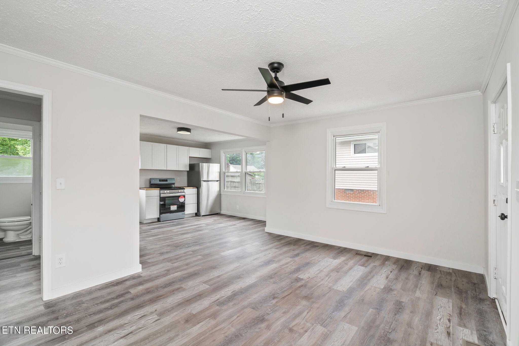1105 Welch Avenue Loudon, TN 37774 - Photo 9 of 27 Gallery Image 9