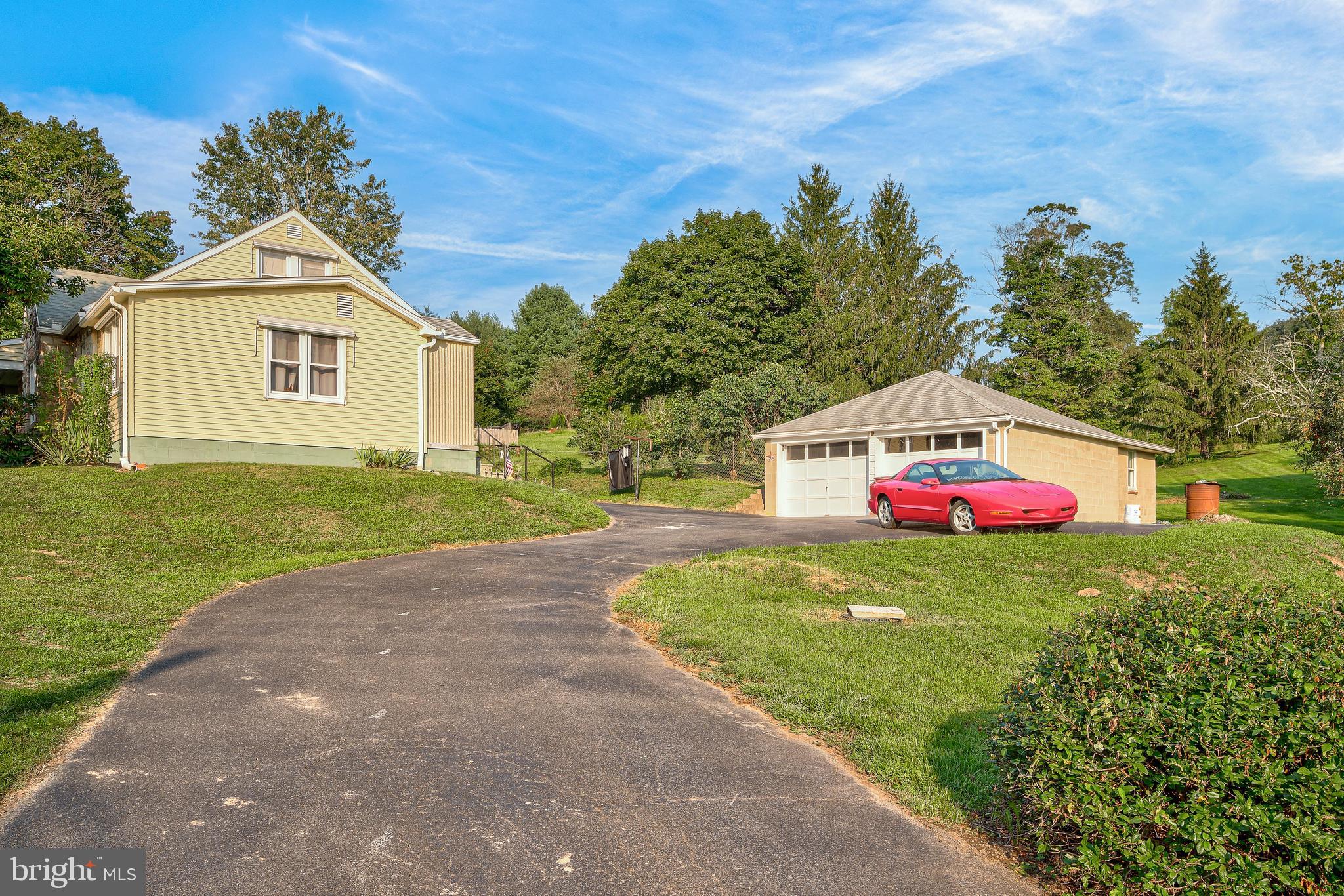 6565 Spring Road Shermans Dale, PA 17090 - Photo 4 of 32 Gallery Image 4