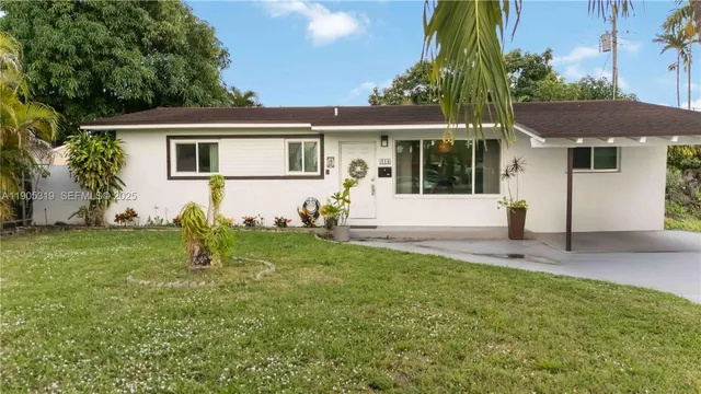 $639,900 | 714 West 56th Street, Hialeah, FL 33012