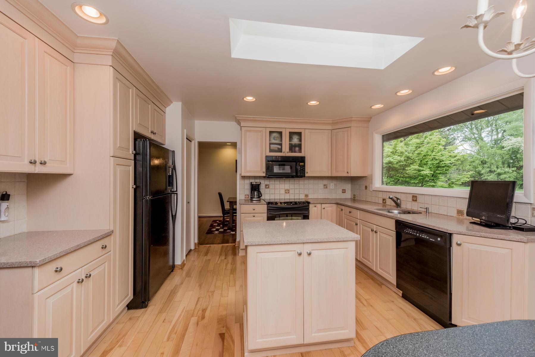 2207 Ridge Road Reisterstown, MD 21136 - Photo 15 of 29 Kitchen