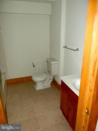 9019 Temple Hill Road Clinton, MD 20735 - Photo 23 of 30 Bath #2