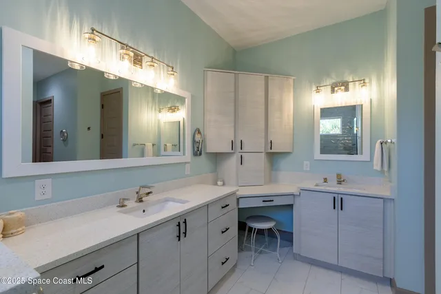 $1,198,000 | 300 Pinto Lane, Palm Bay, FL 32909