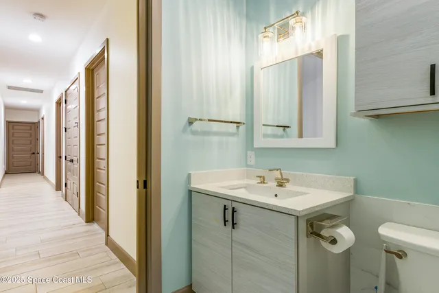 $1,198,000 | 300 Pinto Lane, Palm Bay, FL 32909