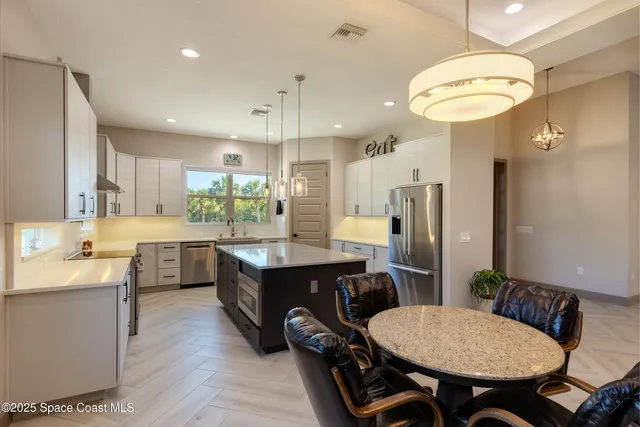 $1,198,000 | 300 Pinto Lane, Palm Bay, FL 32909