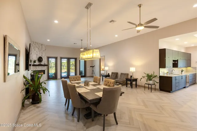 $1,198,000 | 300 Pinto Lane, Palm Bay, FL 32909