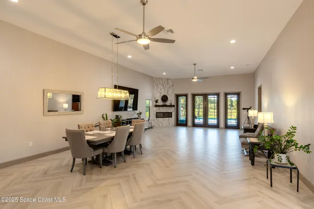 $1,198,000 | 300 Pinto Lane, Palm Bay, FL 32909