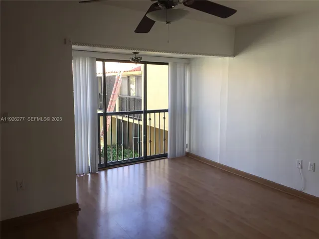 $3,200 | 1990 Brickell Avenue, Unit O, Miami, FL 33129