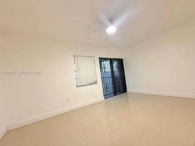 $3,100 | 1990 Brickell Avenue, Unit O, Miami, FL 33129