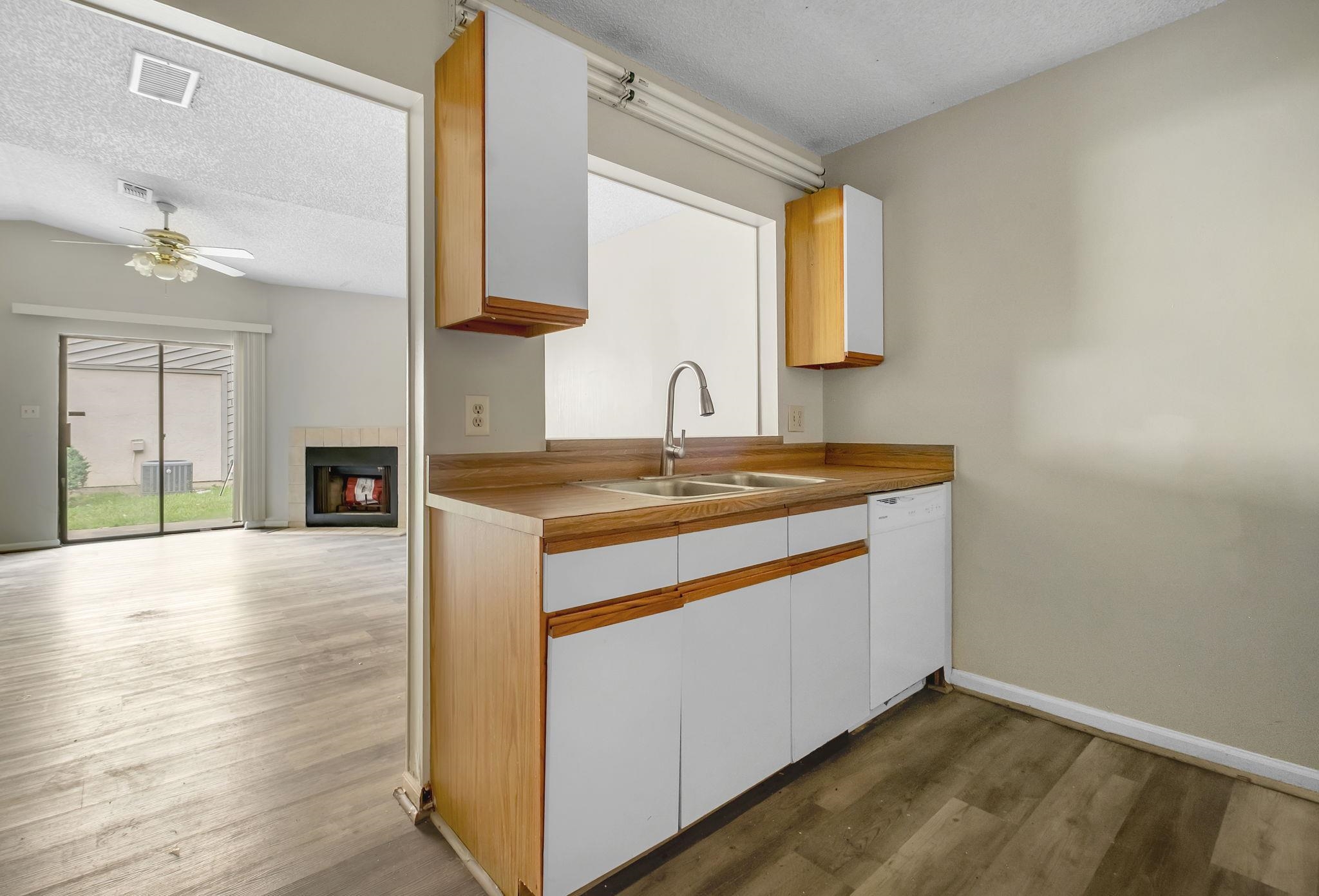 1571 Stone Road, Unit 11B Tallahassee, FL 32303 - Photo 26 of 28