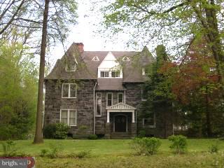 366 Roumfort Road Philadelphia, PA 19119 - Photo 1 of 6 Gallery Image 1