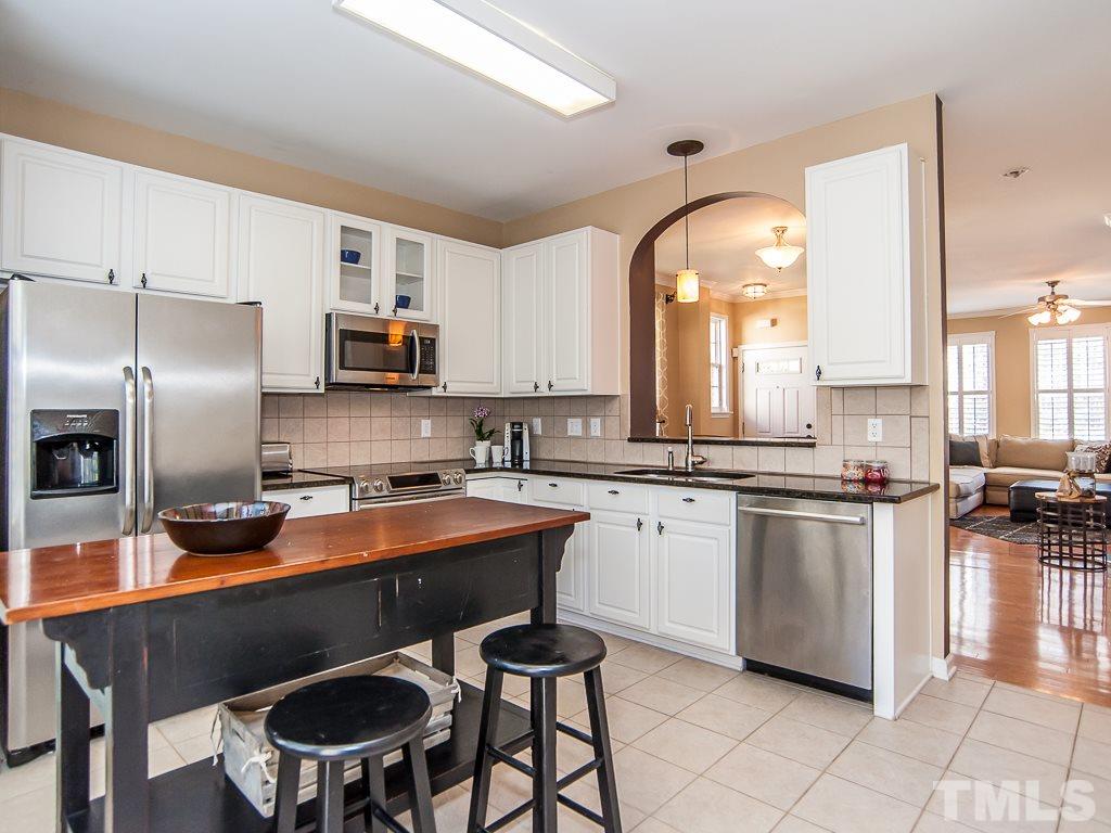 4543 Sugarbend Way Raleigh, NC 27606 - Photo 3 of 23 Gallery Image 3