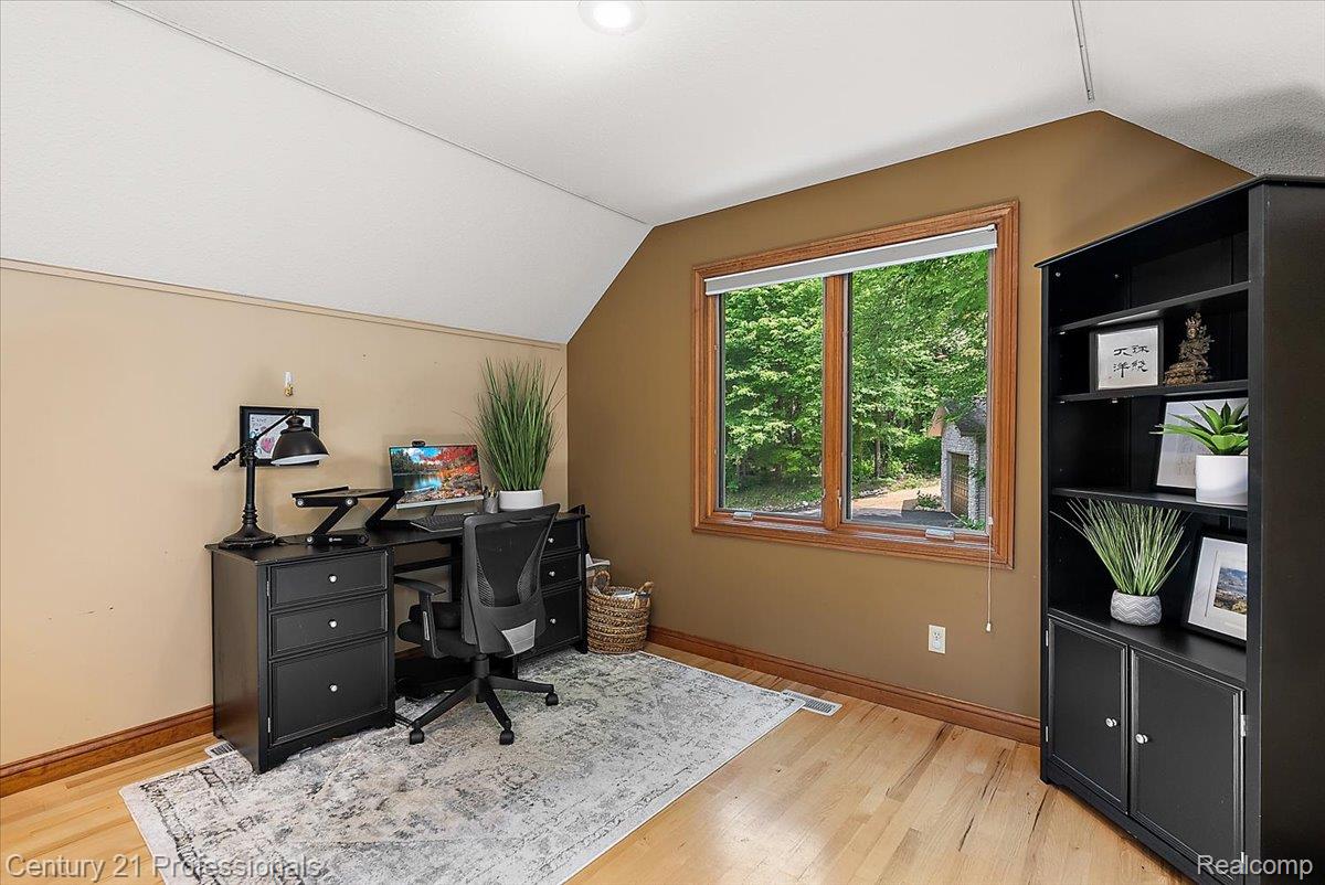 9867 Rainbow Ridge Drive Schoolcraft, MI 49087 - Photo 47 of 82 Bright room with a large window and wood-finish flooring