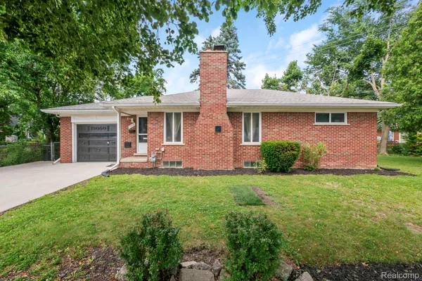$219,900 | 19050 Dartmouth Street, Dearborn, MI 48124