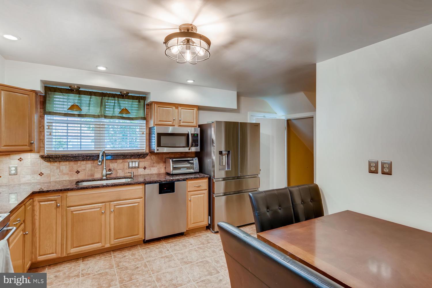 8602 Summit Avenue Baltimore, MD 21234 - Photo 7 of 28 Gallery Image 7