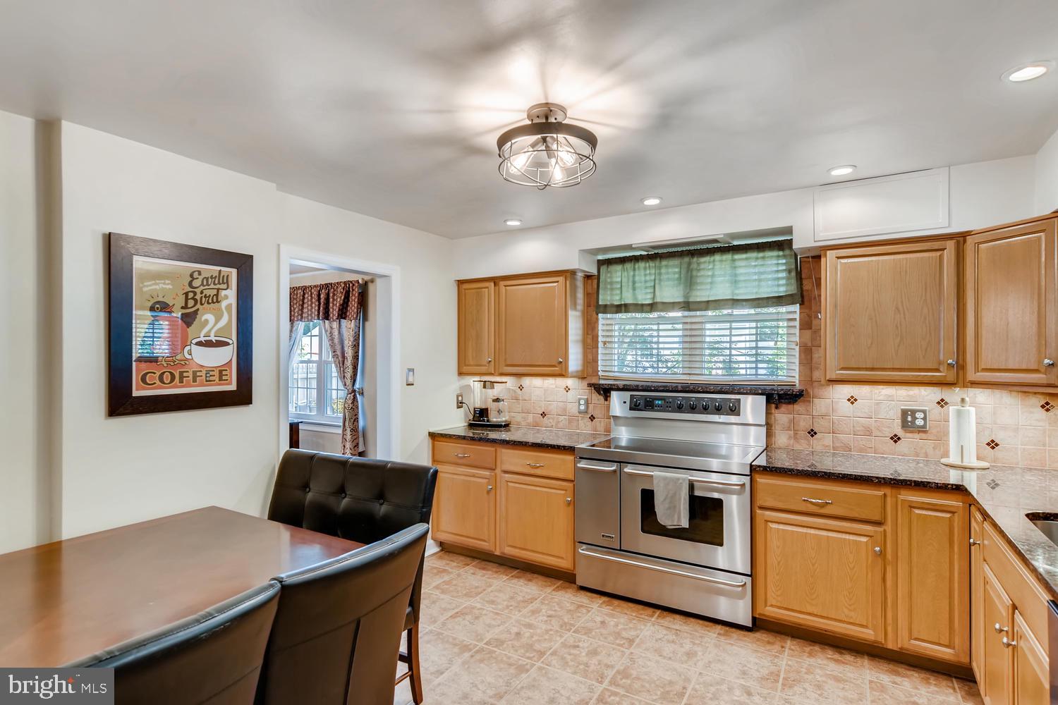 8602 Summit Avenue Baltimore, MD 21234 - Photo 9 of 28 Gallery Image 9