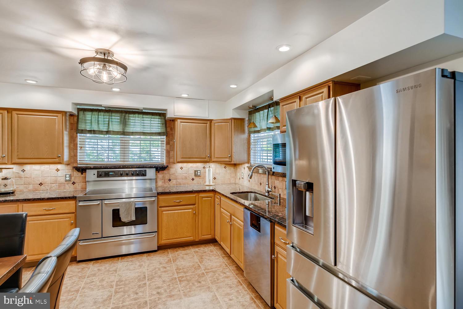 8602 Summit Avenue Baltimore, MD 21234 - Photo 10 of 28 Gallery Image 10