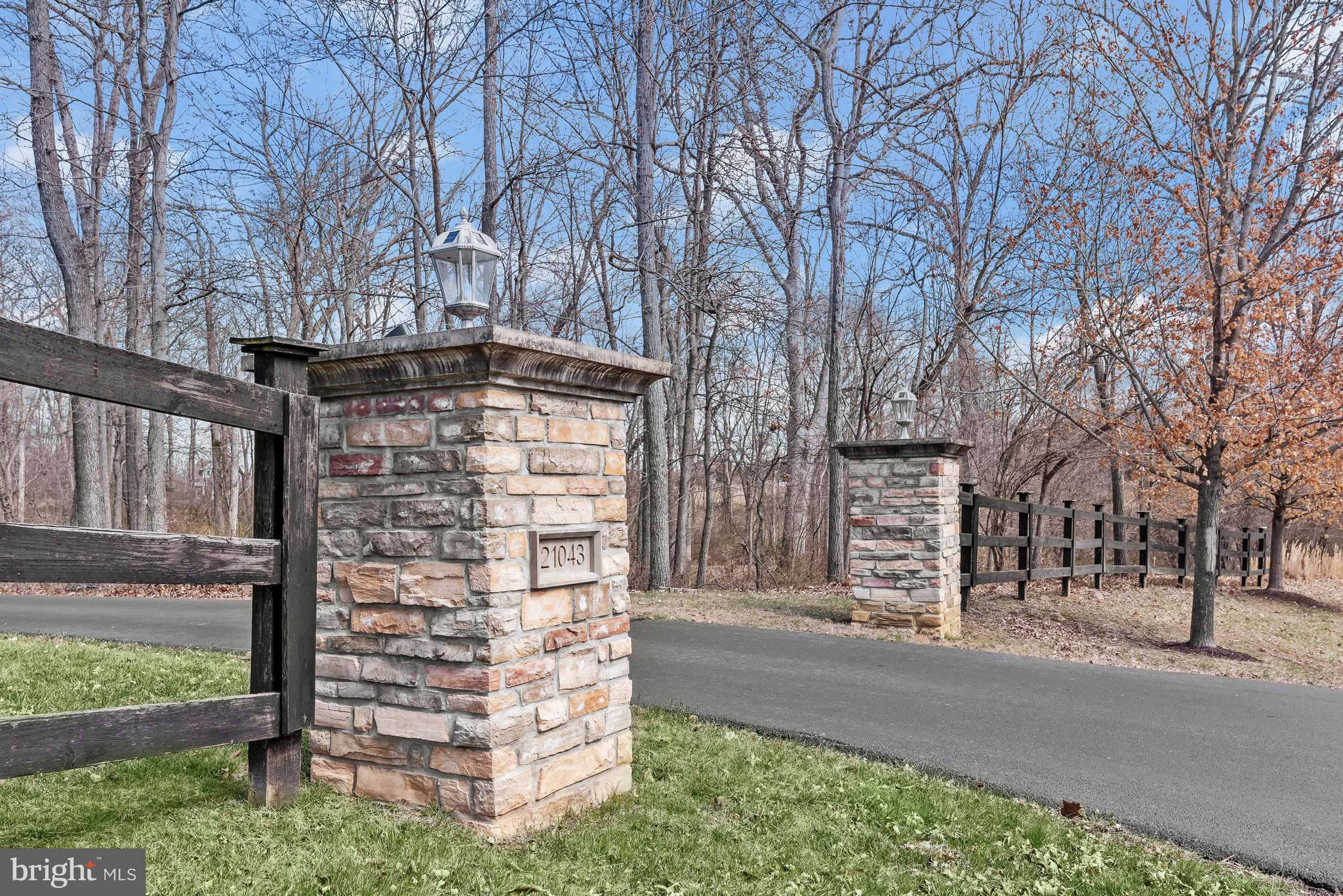 21151 Mill Branch Drive Leesburg, VA 20175 - Photo 7 of 132 Welcome to 21151 Mill Branch Drive