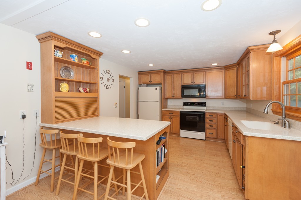 16 Dover Road Millis, MA 02054 - Photo 3 of 24 Gallery Image 3
