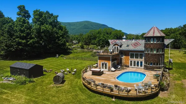 $1,200,000 | 5 Downer Lane, Woodstock, NY 12498