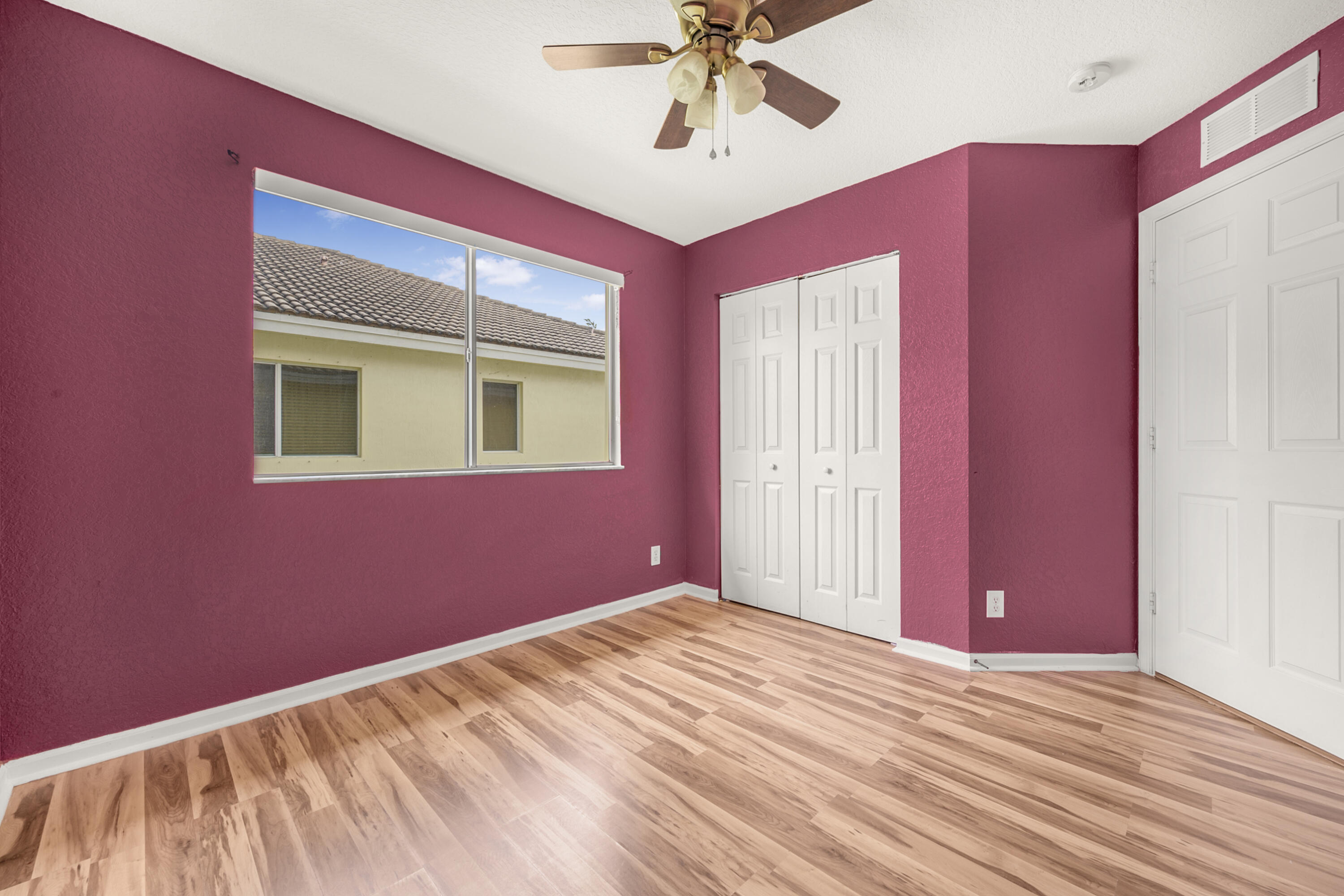 929 Imperial Lake Road West Palm Beach, FL 33413 - Photo 11 of 16 Room