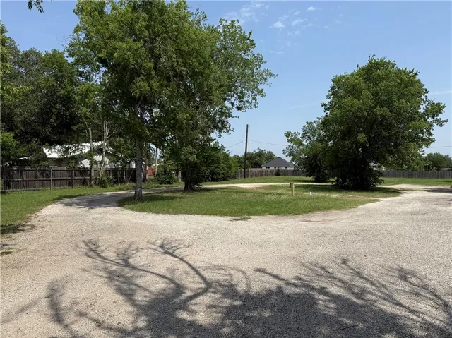 $350 | 1805 Highway 21, Caldwell, TX 77836