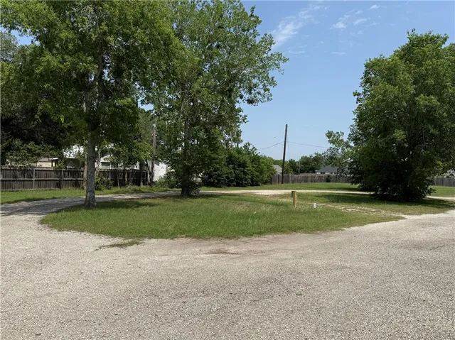 $350 | 1805 Highway 21, Caldwell, TX 77836